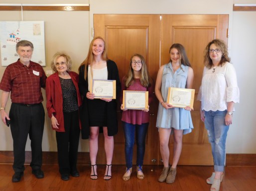 Pictured left to right: PRA President Dennis Patton of Alexander, Arkansas Poet Laureate Jo McDougall of Little Rock, 3rd Honorable Mention Millie Allgood of Little Rock, 1st Honorable Mention McKenzie Young of Sherwood, 1st Place Winner Evie Kinsey of Benton, AR, and PRA Student Contest Co-Chair Laura Loughridge of North Little Rock. 